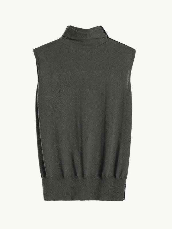 Seamless Sleeveless Turtleneck