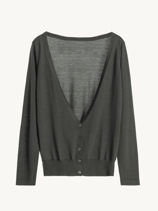 Minimalist Classic style cardigan