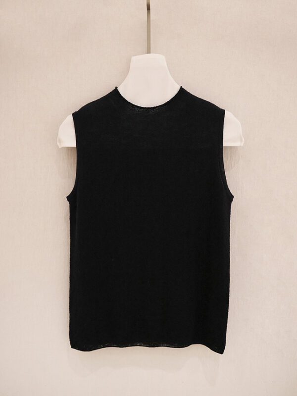 Textured Sleeveless Knit Tank Top